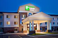 Holiday Inn Express & Suites Dubuque-West Hotels near Hibbett Sports