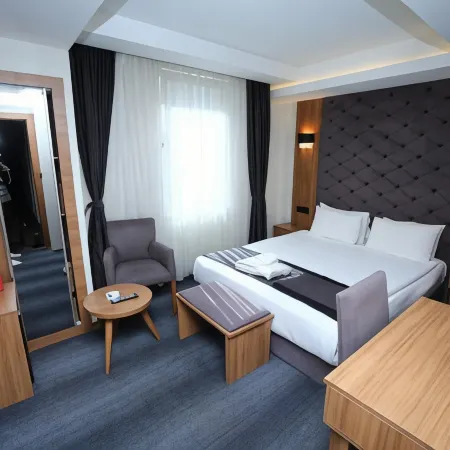 Grand Silay Hotel