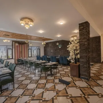 Kashmir Holiday Resort