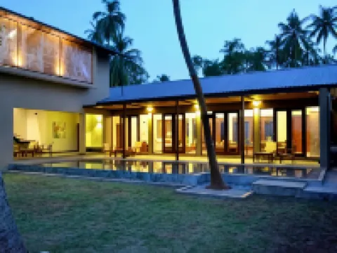 Kethaka Aga Hotels near Tissamaharama Stupa