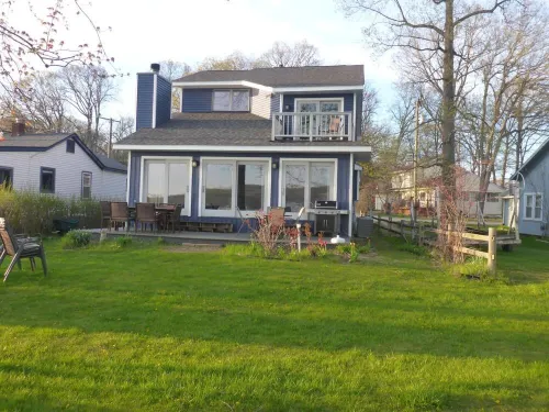 Baseline Lakefront - Beautiful views, shallow swimming area - Huron chain with 7 lakes