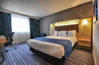 Holiday Inn Express Leigh - Sports Village