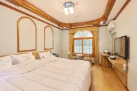 Goheung Hayan Noeul Hotel Hotels near Dadohae National Park - Goheung Area