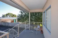Gateway Motor Inn - 4-Star