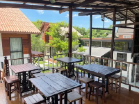 Baanrongmai Canal Front Homestay Hotels in Phra Pradaeng