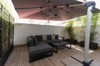 Kira Suite and Rooms فنادق في بوتسوولي