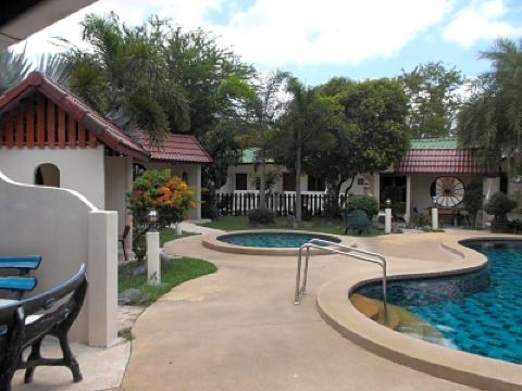 Outdoor Swimming Pool Ryans Resort Photo