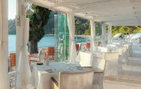 Seven Secrets by Hanging Gardens - breakfast