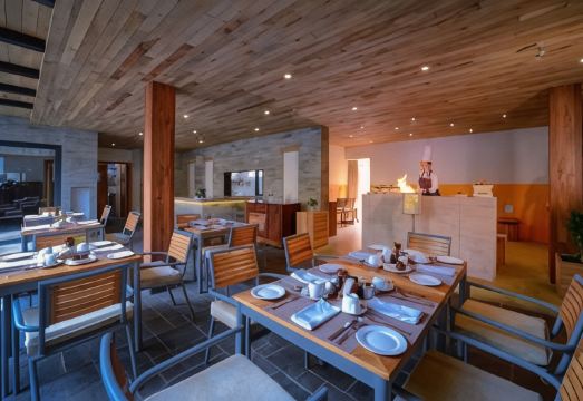 호텔 바라히 수영장