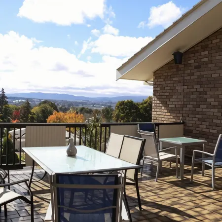 Bathurst Heights Bed & Breakfast