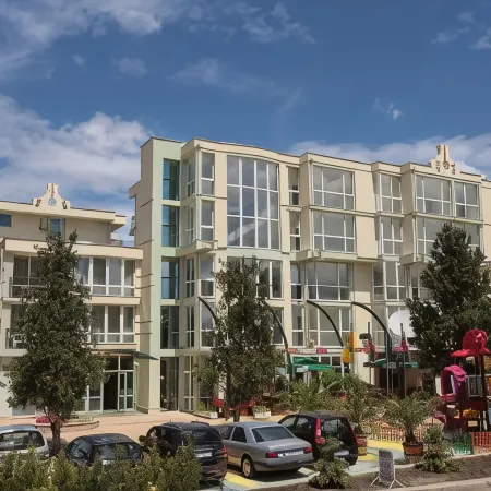 Sunny Day Club Hotel