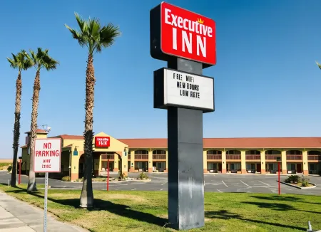 Executive Inn Westley,CA Отели рядом с достопримечательностью «Парк Ньюкасл»