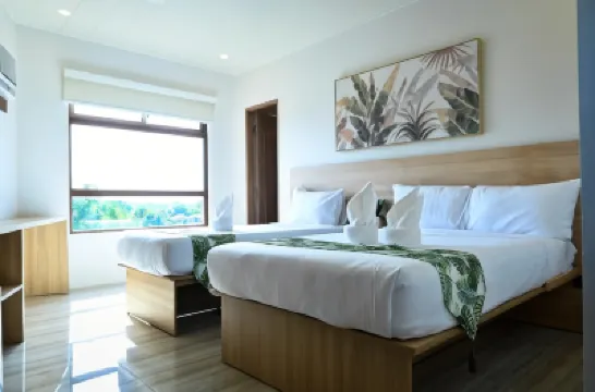 Summer Hotels near Lapu Lapu Statue