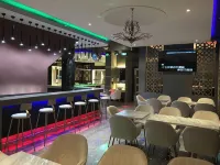 Qu Lin Resident - bar