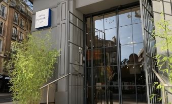 Hotel Sixteen Paris Montrouge