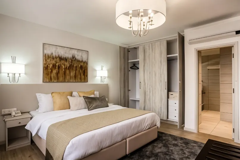 Yaya Hotel & Apartments