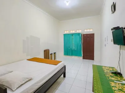 Griya Tambun Raya RedPartner Hotel dekat Taman Pasuk Kameloh