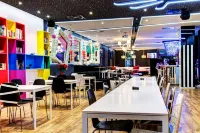 Urban Youth Hostel Hotel a 