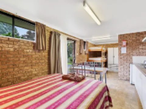 Fossicker Caravan Park Hotels in Glen Innes