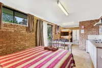 Fossicker Caravan Park Hotel di Glen Innes