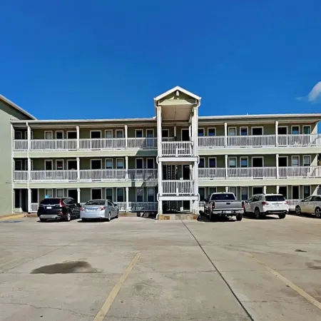 Kontiki Beach Resort 318