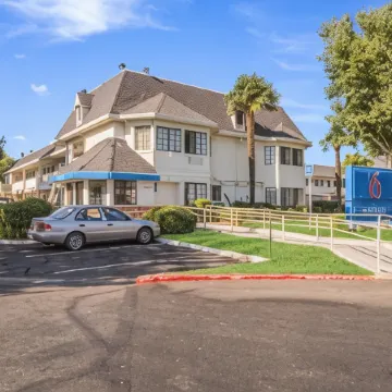 Motel 6 Fairfield, CA - North