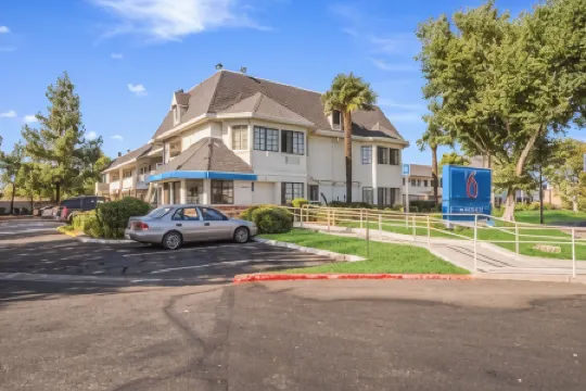 Motel 6 Fairfield, CA - North