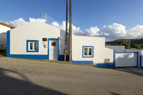 Casa Aconchego by AcasaDasCasas - parkir