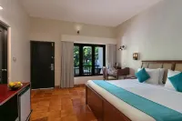 Estuary Sarovar Premiere Poovar Island
