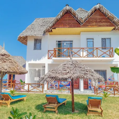 Pineapple House