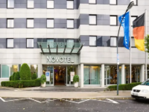 Novotel Duesseldorf City West (Seestern) Hotels near Seestern