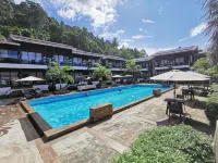 The Barat Tioman Beach Resort Hotels in Rompin