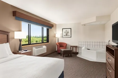 AmericInn by Wyndham Baudette Hotels in Wabanica Township