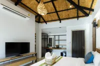At Leaf Villa
