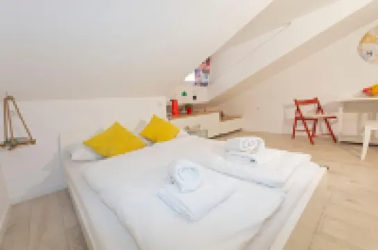 Apartments & Rooms Opa Opa