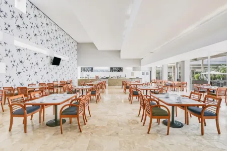 Fiesta Inn Torreon Galerias