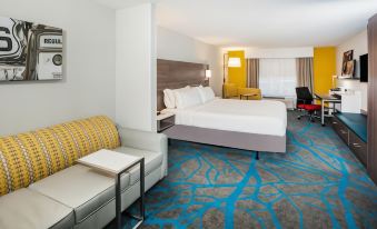 Holiday Inn Express & Suites Litchfield West