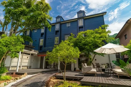 Etavia Yufuin Kinrinko Отели рядом со станцией JR Yunohira Station