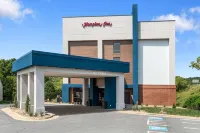 Hampton Inn Front Royal Hotels near Riverton Commons