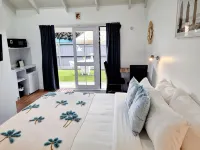 Southpacific Motel Hotels in Whangamata
