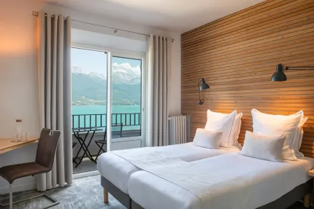 Hôtel Beauregard the Originals Relais Отели в г. Севрие