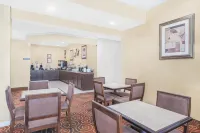 Microtel Inn & Suites by Wyndham Aransas Pass/Corpus Christi Hotels in Aransas Pass