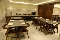 โรงแรม แซนดัล ทรี เอ็กซ์เพรส