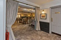 블루 벨 롯지 호텔