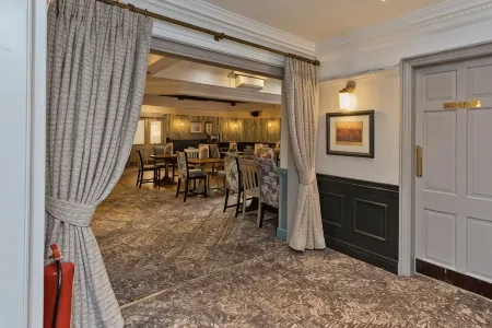 Blue Bell Lodge Hotel