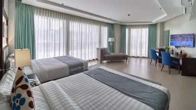 J7 Plaza Hotel Iloilo Hotel di 