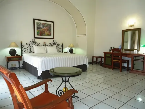 Hotel Concierge Plaza Colima