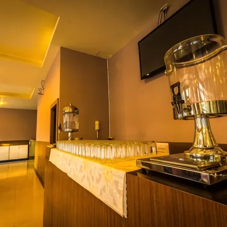 SinKiat Buri Hotel