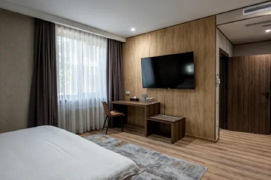 Silk Road Premium Hotel Отели рядом с достопримечательностью «Рынок Чорсу»