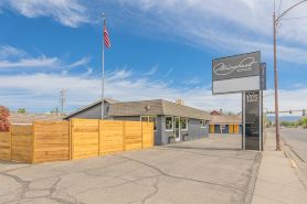 Minecart Motor Lodge